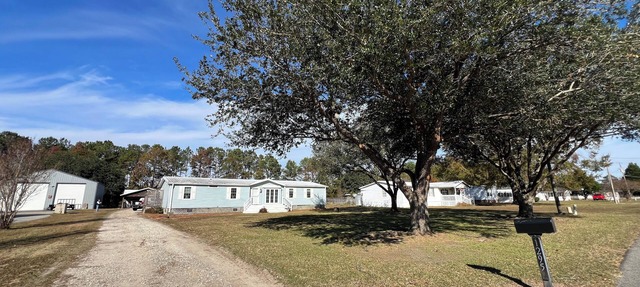 FISHERMEN-Nice 3-bedroom house with boat parking WiFi and AC in Summerton