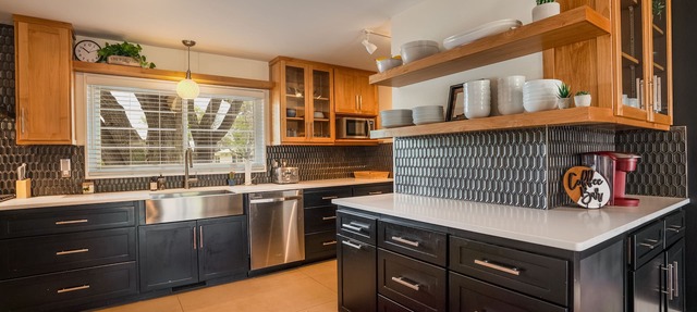 Five Bedroom Charmer Close to Uptown