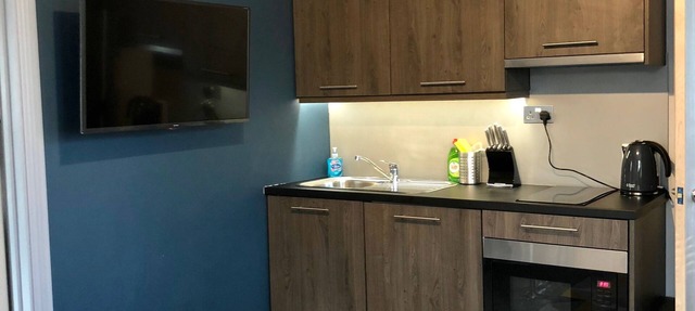 Flat No 3 central Beaconsfield - easy walk to Station, NFTS shops & restaurants