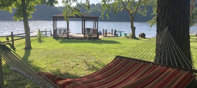Flat waterfront property near Virginia Tech/Blacksburg on Claytor Lake