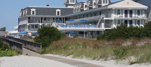 Fleur De Lis Beach Motel