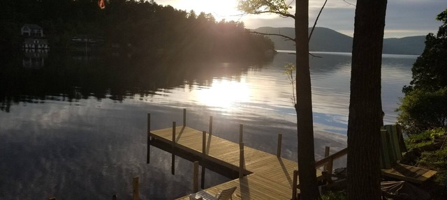 Float through your summer vaca on the lake in your 4 bed lakeside home.