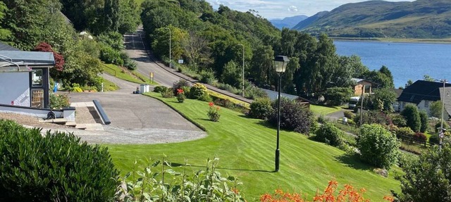 FOINAVEN HOUSE, Quality 4 star self catering accommodation with panoramic views.