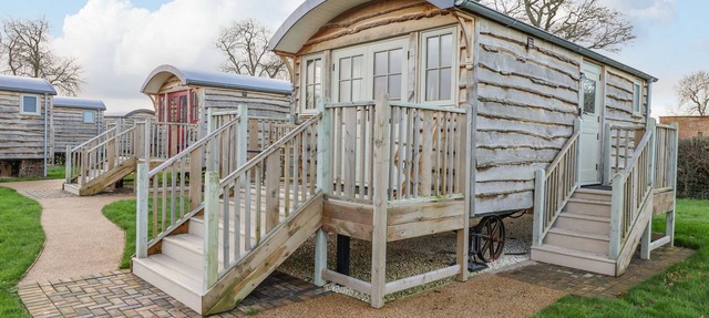 FOLKLORE, romantic, character holiday cottage in Tadcaster