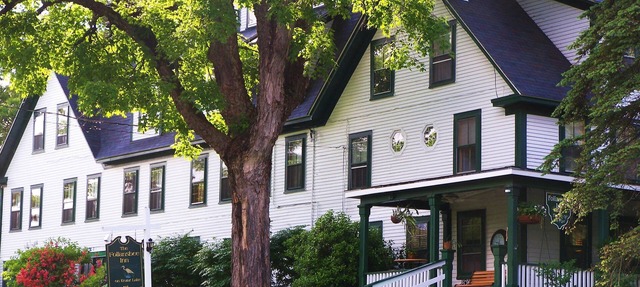 Follansbee Inn