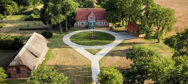 Forest farm in secluded location with fenced 16,000m² park, sauna, fireplace, hot tub in West Mecklenburg