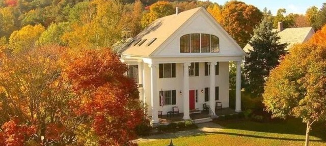 Four Columns Inn