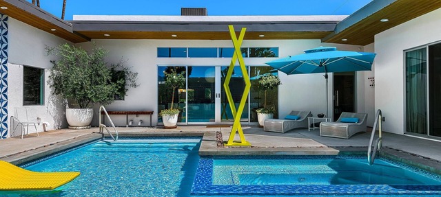 Four Palms in Deepwell Estates