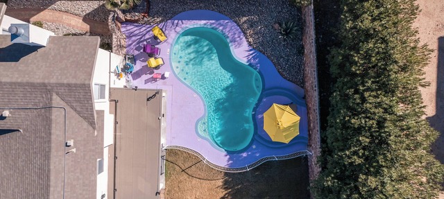 Franklin Luxe Oasis with Swimming pool and EV charging.
