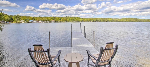 Franklin Waterfront Home: Kayaks & Boat House