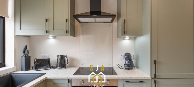 Fraserburgh Residence - SJA Stays - Modern 3 Bed