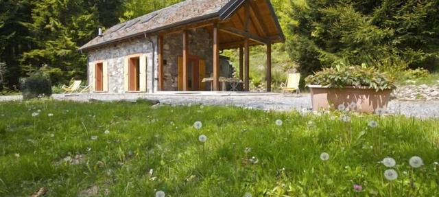 Free-standing 3-bedroom house in Rusticostil with giant lake view