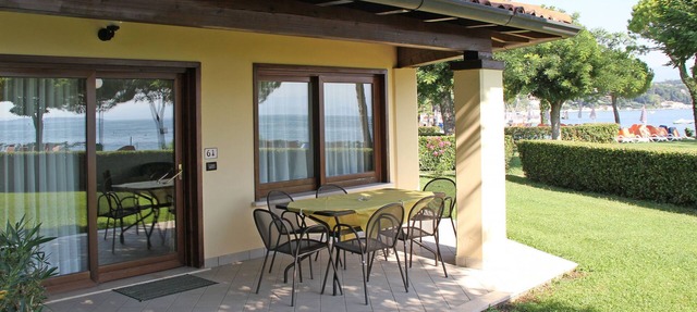 Front Lake Resort Le Corti del Lago by Interhome