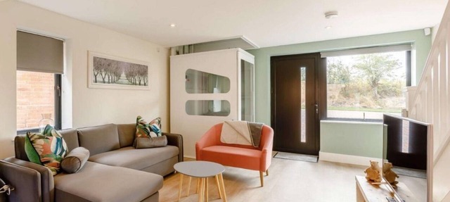 Fully Accessible-Disabled Adapted-Hot Tub-Pets
