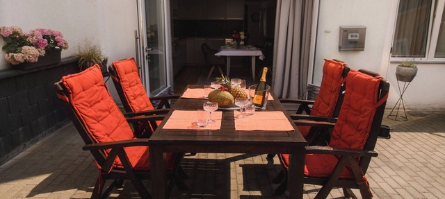 Fully equipped lovely studio near Cologne in a peaceful area with own veranda