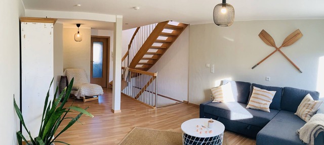 Fully equipped vacation home with large garden-just 7 minutes from the lake
