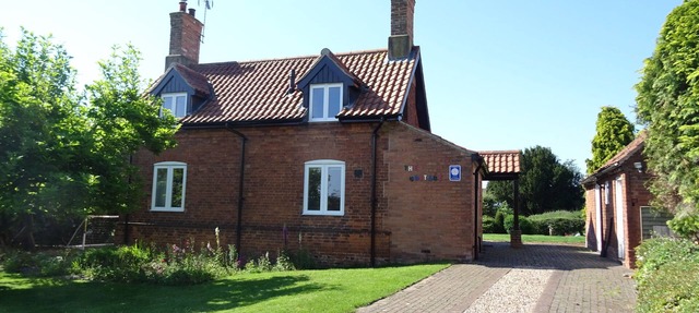 Fully modernised self catering cottage in Sherwood Forest, Nottinghamshire.