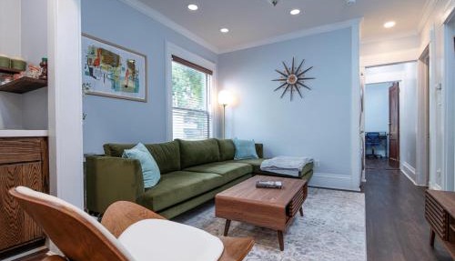 Fully-stocked Kitchen, AC, WiFi, WD, Near Baseball and Downtown