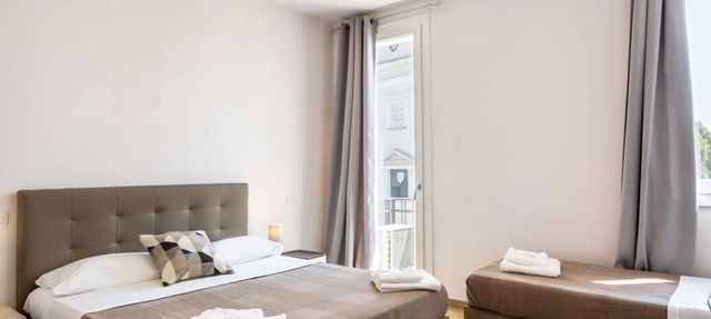 Functional and spacious room with private bathroom is part of the San Vincenzo Rooms Guest House and is perfect for 2 guests. The accommodation is located in the renovated building in Vigonza, which is 10 minutes by car from the center of Padua and on th