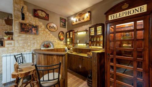 G&S Rustic House