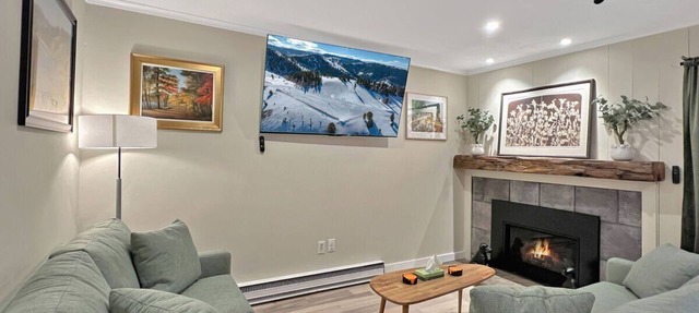 Gateway Condominiums A10, a spacious 2-bedroom retreat in Mendon, Vermont, for up to 6 guests.