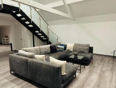 Gemütlich & offen - Wohnung mit großem Balkon - 3