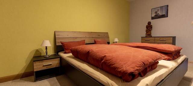 Gemütlich und komfortabel eingerichtete Ferienwohnung in sonniger, ruhiger Lage