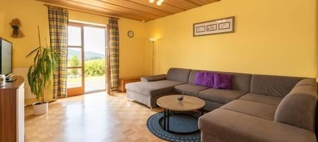 Gemütliche Ferienwohnung für 2-6 Personen (70 qm) mit Sonnenterrasse
