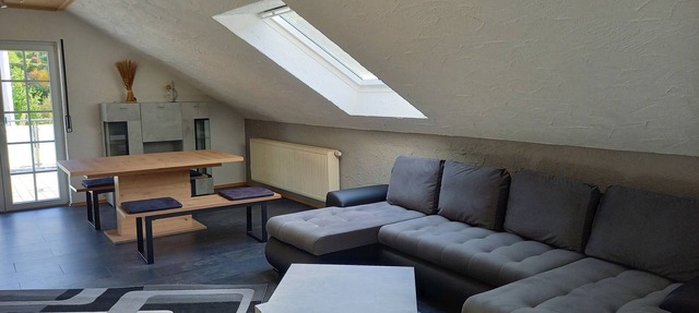 Gemütliche, Moderne Ferienwohnung im Herzen der Pfalz. Wanderwege in der Nähe