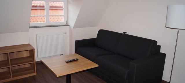 Gemütliche Wohnung im Dachgeschoß mit Aufzug erreichbar