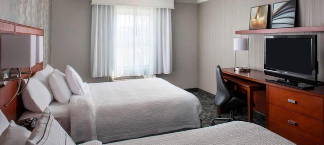 Get Ready for a Blissful Getaway! 3 Comfortable Units, Near Micozzi Beach