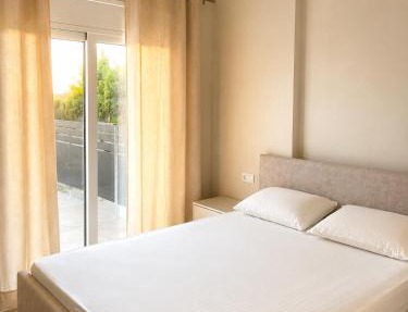 Glyfas Apartments B