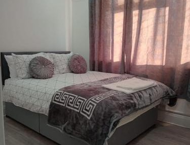 Good priced Accommodation in harrow