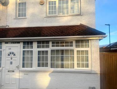 Good Priced Accommodation in Church Road, Northolt
