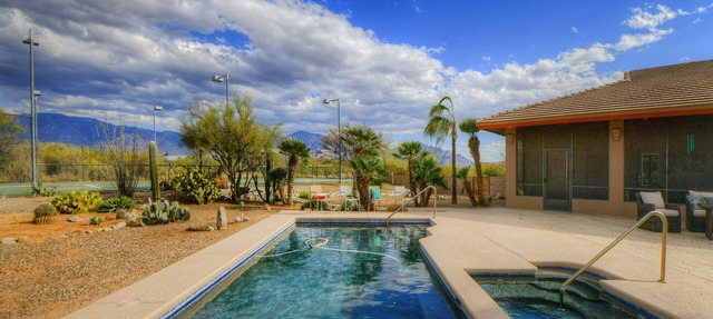 Gorgeous desert gem with private pool & spa and tennis court with amazing views!