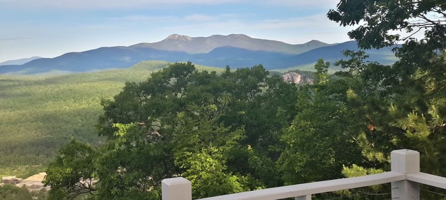 Gorgeous Mountain View, 3 BR Home!