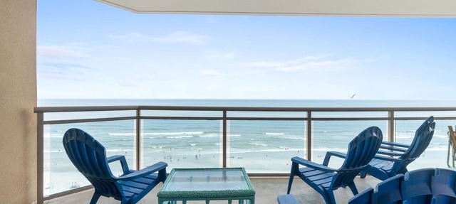 Gorgeous Rare Corner "C" Wrap-Around Oceanfront Bahama Sands 3BR/3BA Ocean Drive