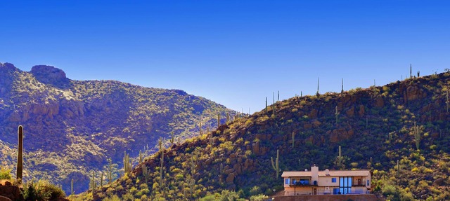 Gorgeous Tucson Mountain Retreat - Stunning Views - City Lights- Saguaro Nat. Pk