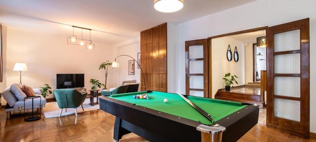 Grand Billiard Exclusive Home