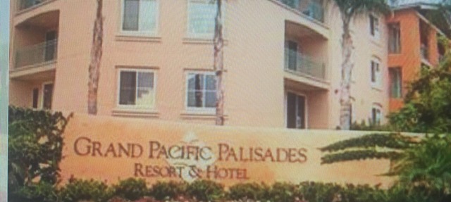 Great 2 Bd and 2 Bt 1 king bed, 1 full bed, 1 twin bed sofa bed Private Patio