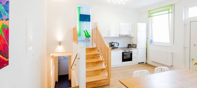 Great large vacation apartment with 7 bedrooms, 2 eat-in kitchens, 19 beds, 4 bathrooms