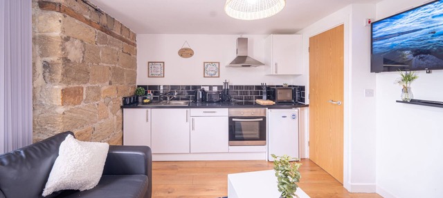 Great Location for Work Near Kirkstall