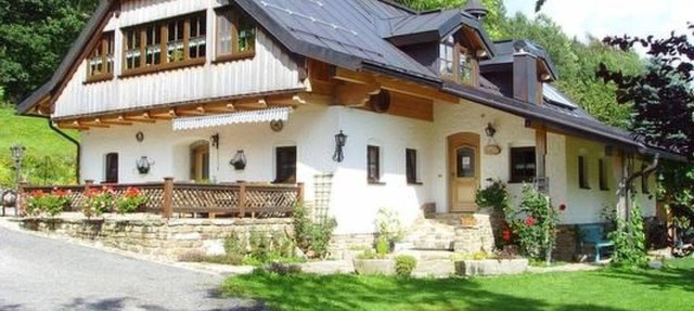 Große Wohnung in Bayerisch Eisenstein by Interhome