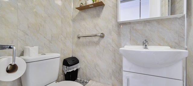 Ground Floor Studio Apartment at Sea-Cote