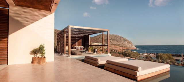 Ground level luxurious villa in Mochlos village