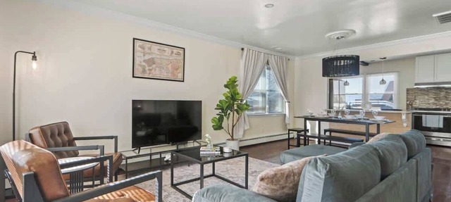 Group Chic | 25 Mins ->NYC | Free Parking | W/D