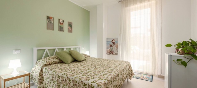 Guest House 'Lovi Room' with Private Terrace, Wi-Fi and Air Conditioning