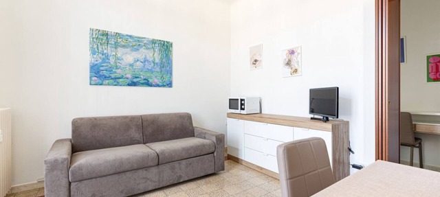 GuestHost - Ca' Granda M5 Bright Apartment