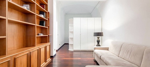 GuestHost - Exclusive apartment in a building with a lift (steps to access it) in Via Pontaccio, a stone's throw from the Church of San Marco, the fashion district, the Academy of Fine Arts, the Art Gallery, La Scala, and the Duomo. Equipped with every c