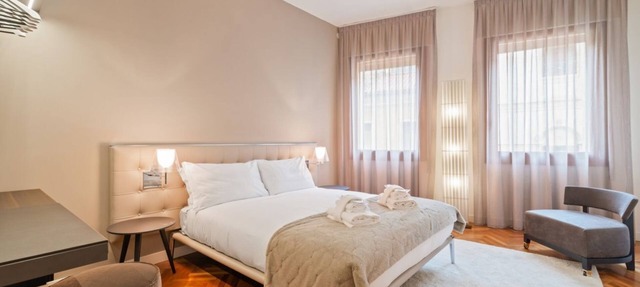 GuestHost - Exclusive apartment perfect for 4 guests located in the very center of Padua, in the luxury shopping street, immersed in the magic of the squares, a stone's throw from the Scrovegni Chapel, the Bo, the Palazzo della Ragione, the Duomo and 1